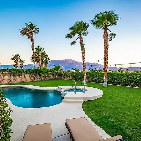 360 Mountain Views, Pool And Spa By Mariamsbnb